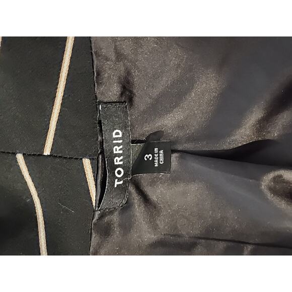 Torrid Plus 3 3X Black Stripe Crepe Open Front Blazer Hi-Low Hem Business Career - Picture 4 of 7